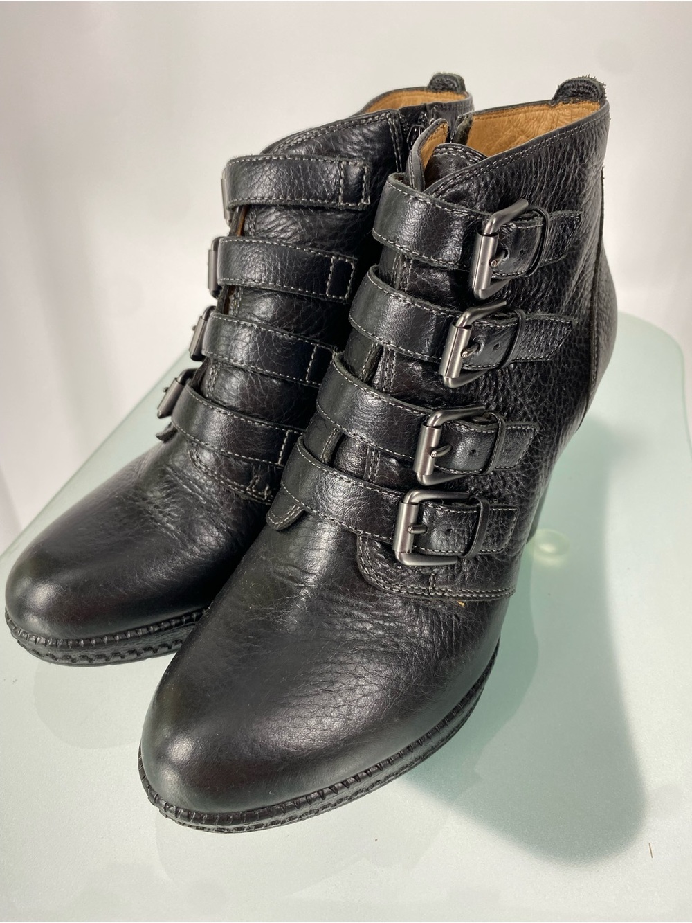 Sofft Black Leather Buckle Strap Ankle Boots Heeled Booties SZ 9